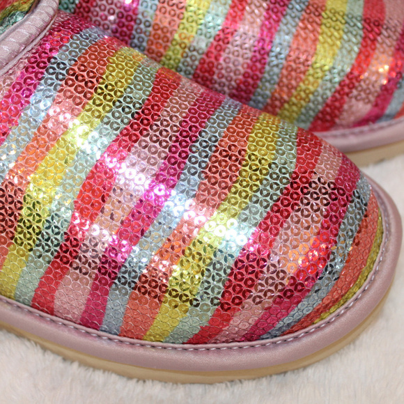 UGG SPARKLE SEQUIN RAINBOW BOOTS 7 8 RARE! - Picture 3 of 6